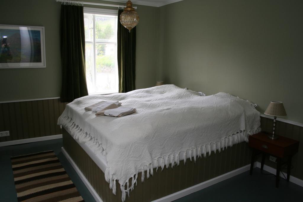 The Old Apothecary Hotel Egilsstadir Room photo
